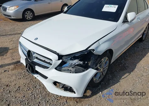 2015 Mercedes-Benz C 300 4Matic/Luxury 4Matic/Sport 4Matic from USA, damaged, VIN 55SWF4KB3FU078179